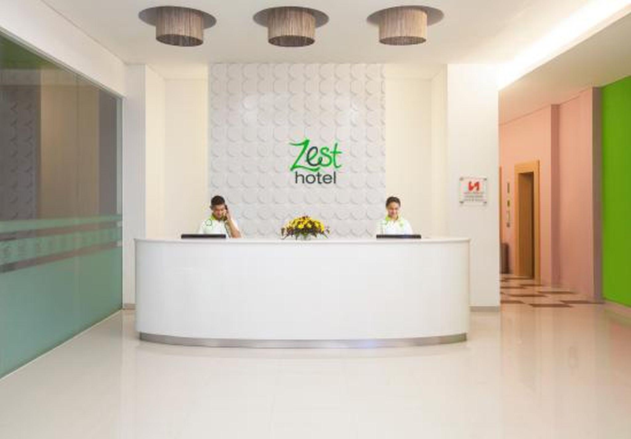 Zest Yogyakarta By Swiss-Belhotel International Exterior photo